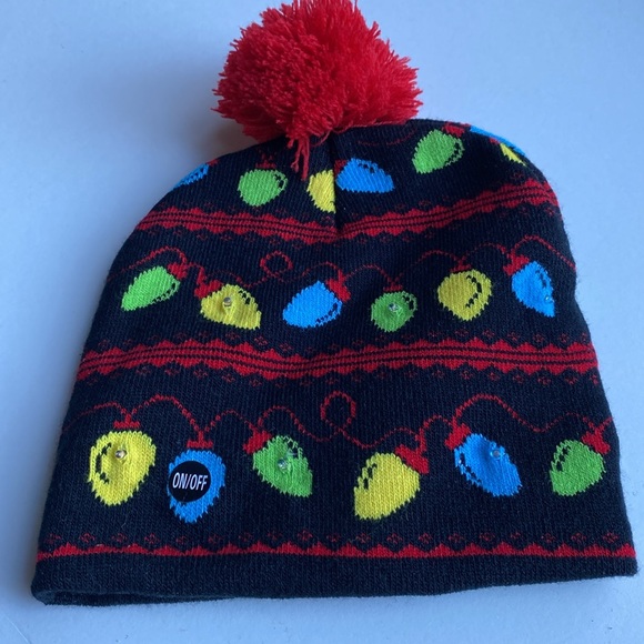 ❗️Reduced Price❗️Blinking holiday lights knit cap - Picture 7 of 7